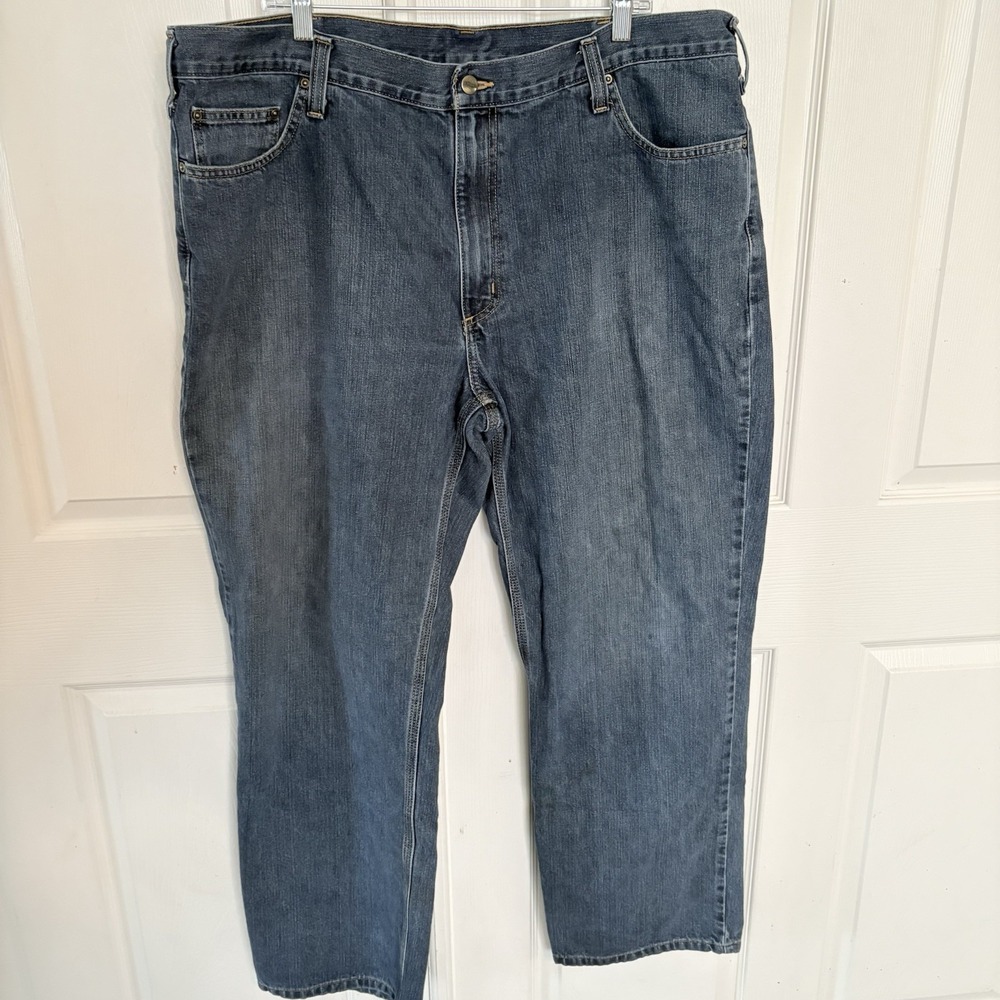 Carhartt Jeans Men's 42x32 Medium Wash Blue 101483-968‎ Relaxed Fit Straight Leg